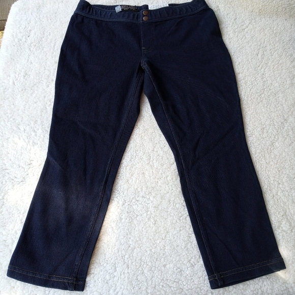 031. Nwt Hue Classic Jeans Capri Size Medium - Picture 2 of 11